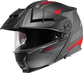 Schuberth E2 Hjelm Defender Matt Rd i gruppen MC / HJELMER / Adventurehjelmer hos HanssonsMC (51-2317-r)